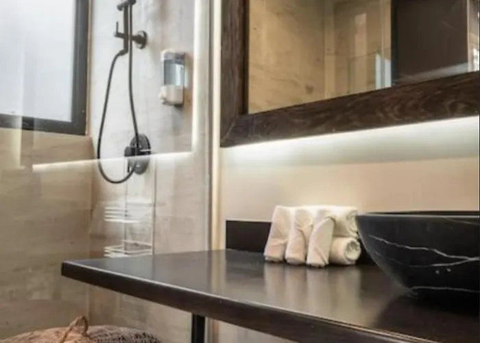 4bdr Luxury 2 Private Pools 10 Min & Zamna *