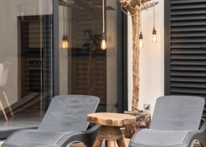 4bdr Luxury 2 Private Pools 10 Min & Zamna Villa *